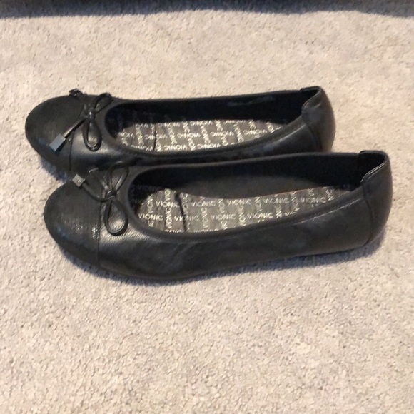 Vionic - Picture 3 of 7